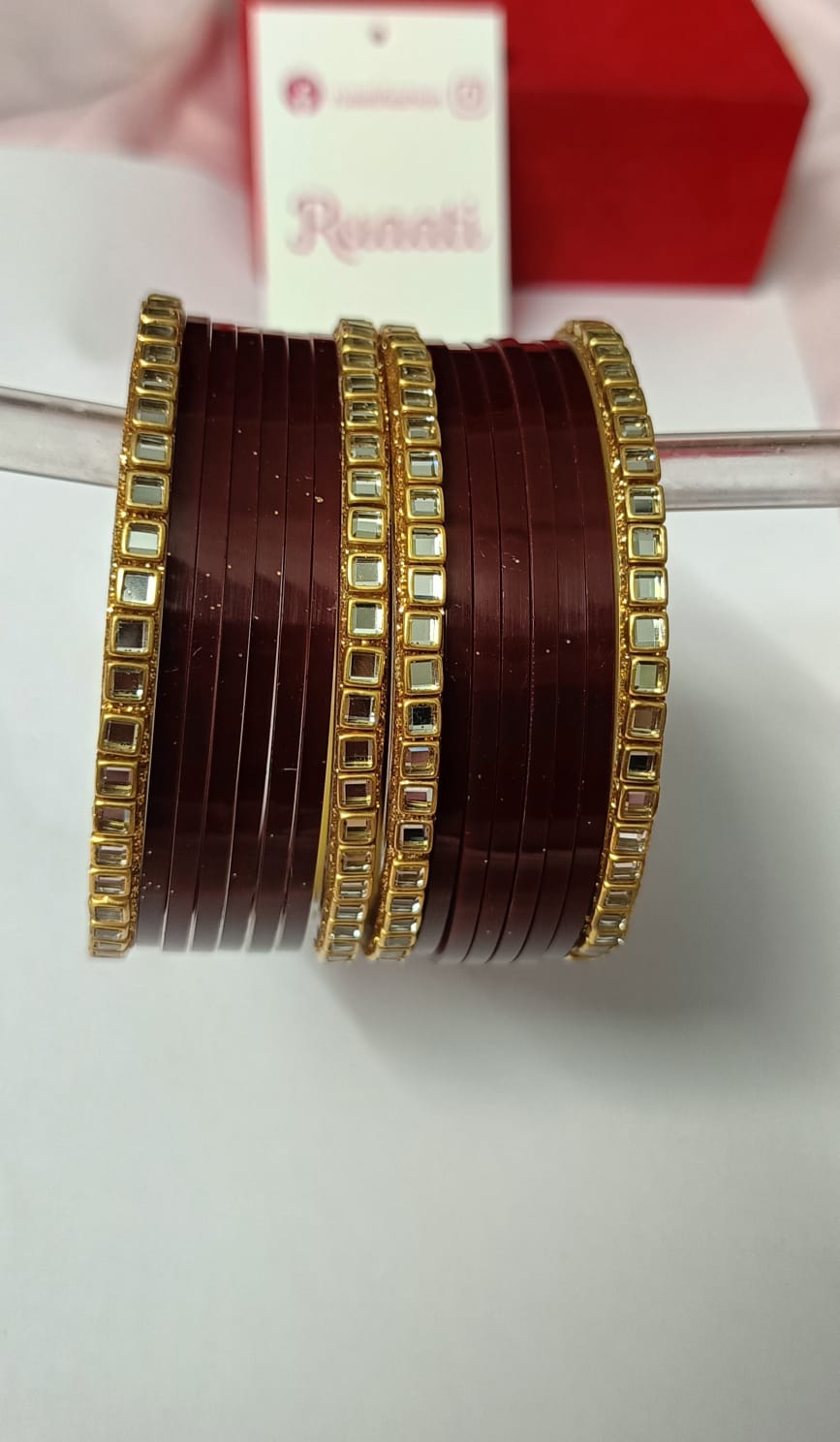 Premium & Beautiful Bridal Chooda for Ladies, Sizes:2.8,Metal: Plastic Plating, Rajasthani Chooda / Rajwadi Chooda / Rajasthani bangles.