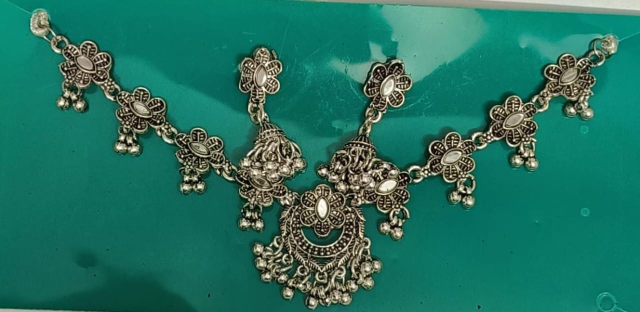 Beautiful Stylish Oxidized American Necklace