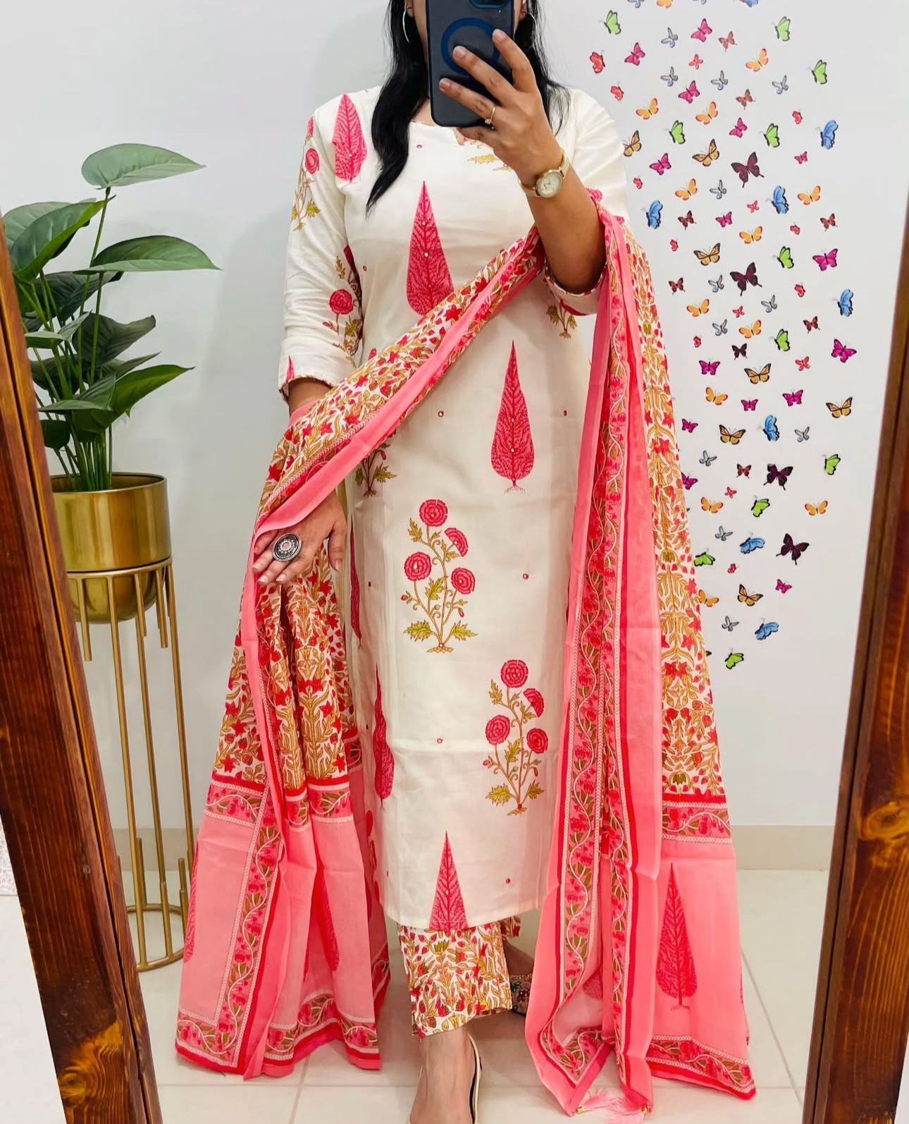 Designer Suit in Mughal/Kalamkari Fusion Azrak Bagru print Kurti pant Dupatta set