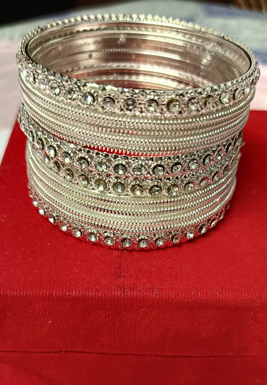Lovely & Beautiful Bangles for Ladies, Sizes:2.8, For Women; Base Metal: Glass Plating.