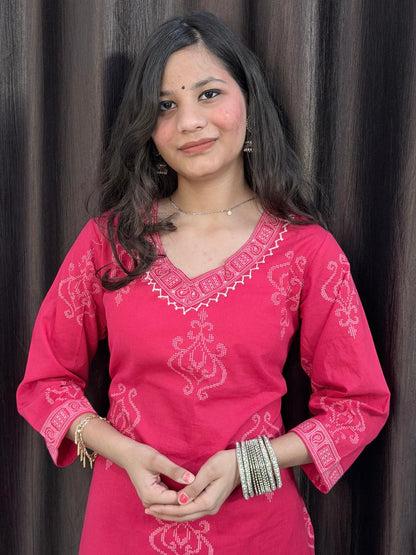 Ruaati Women Magenta Embroidered Kurta Pant Set with Dupatta