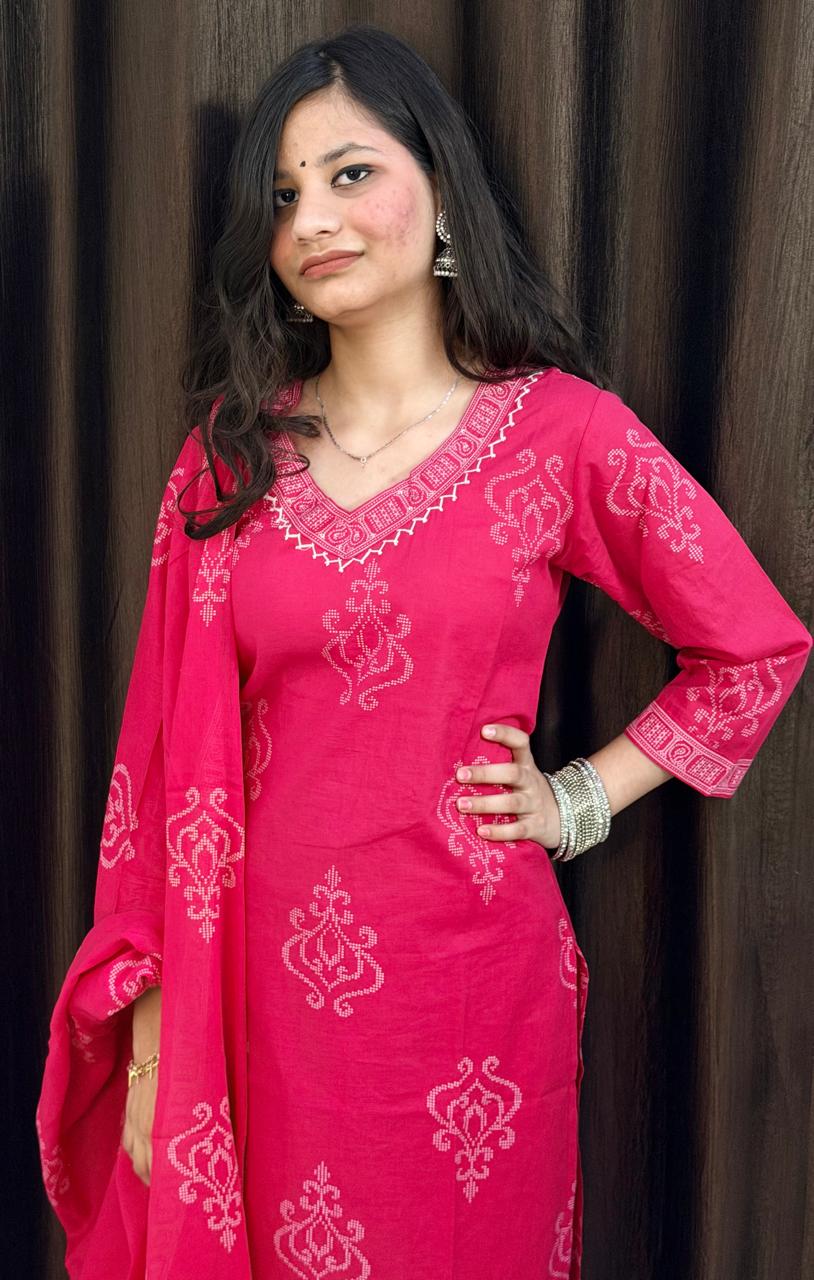 Ruaati Women Magenta Embroidered Kurta Pant Set with Dupatta
