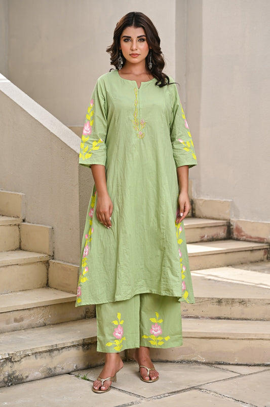 Light Green Floral Kurti, Top & Pant Combo Set, Cotton fabric, Supper Fitting & Superior Quality Cotton Fabric.
