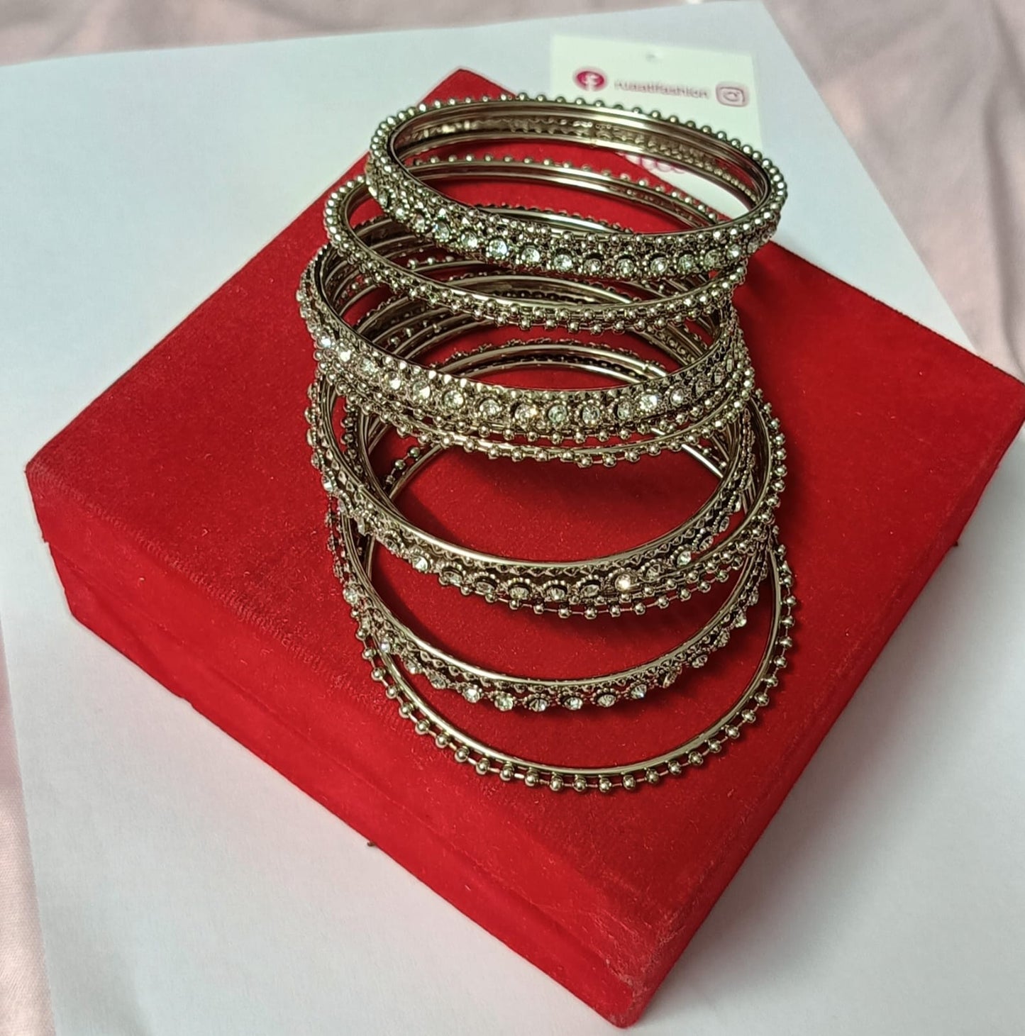 Metal Brass Beautiful Bangles for Ladies, Sizes:2.8, For Women; Base Metal: Glass Plating.
