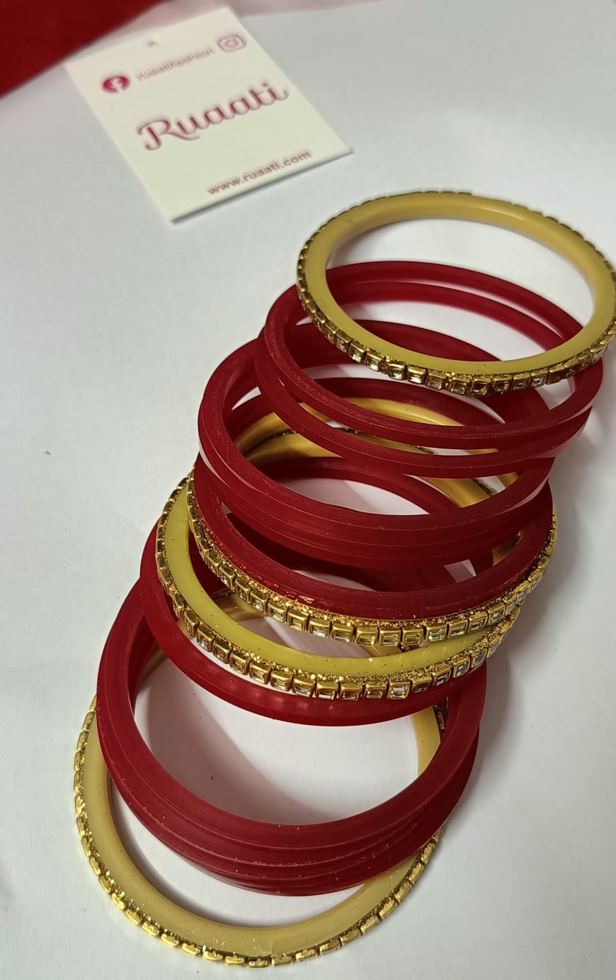 Rich Bridal Chooda for Women, Sizes:2.8,Metal: Plastic Plating, Rajasthani Chooda / Rajwadi Chooda / Rajasthani bangles.