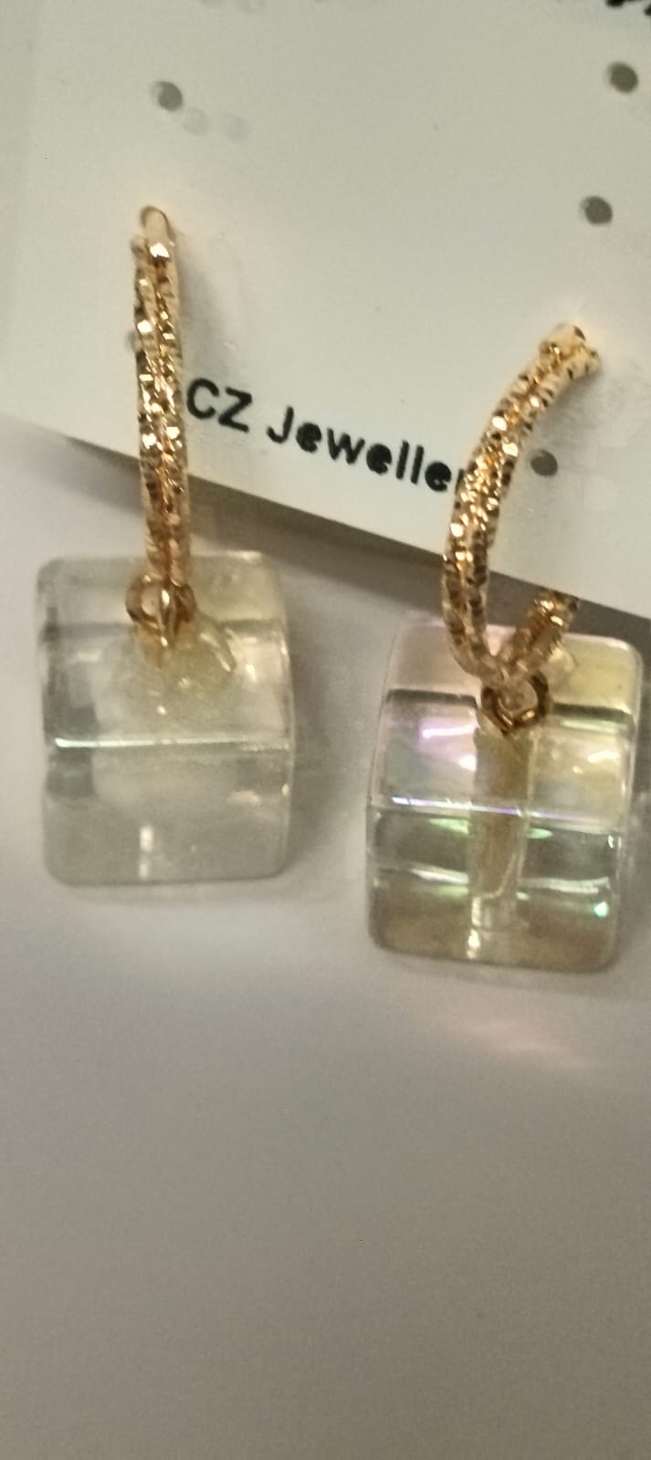 Nice & Lovely Pearl Earrings