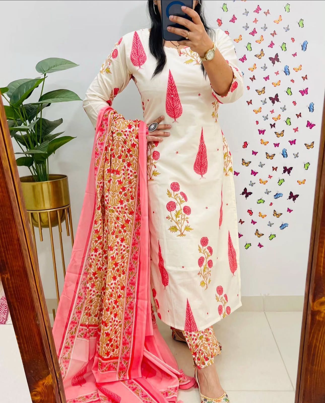 Designer Suit in Mughal/Kalamkari Fusion Azrak Bagru print Kurti pant Dupatta set