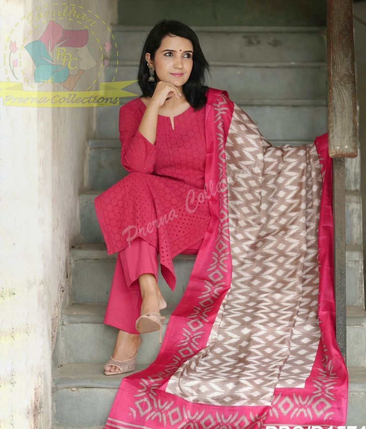 Classic Schiffli Kurti with Handloom Khadi Dupatta