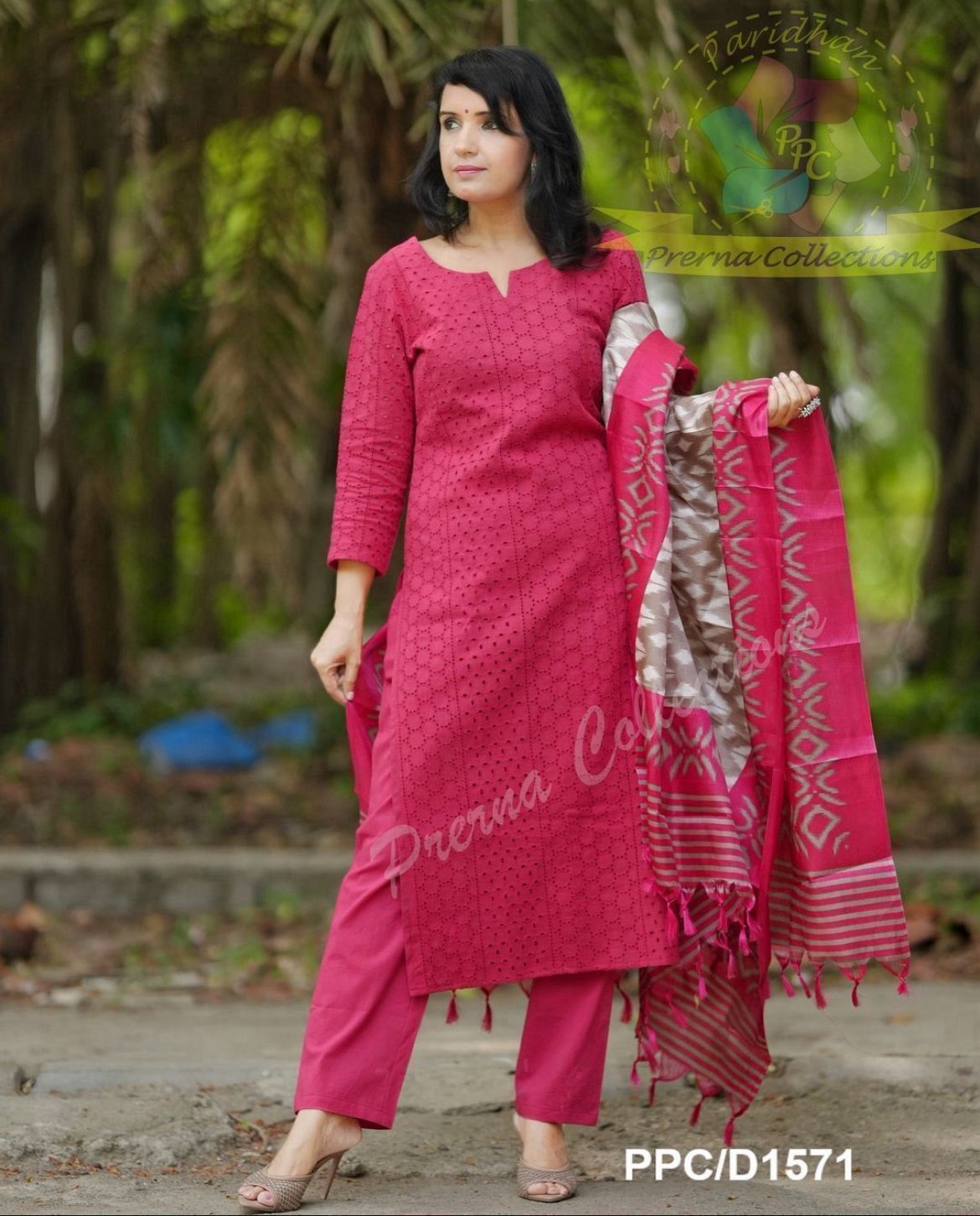 Classic Schiffli Kurti with Handloom Khadi Dupatta
