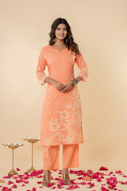 Mul Cotton Fabric, Digital Floral Print, Intricate Handwork, Full Lining, Lightweight and Breathable Fabric.