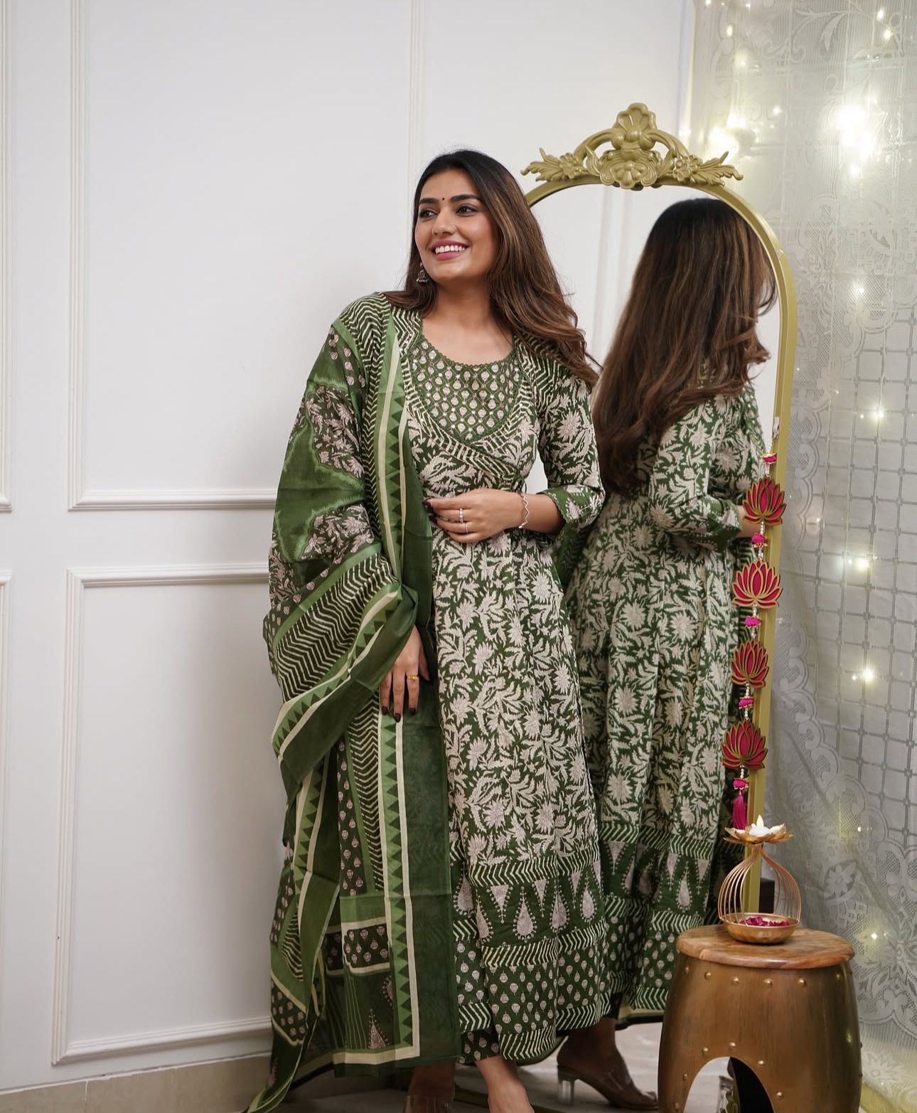 Premium Cotton Suit 3 Pc. Kurti Set With Beautiful Tagai and Kardhana Hand Work