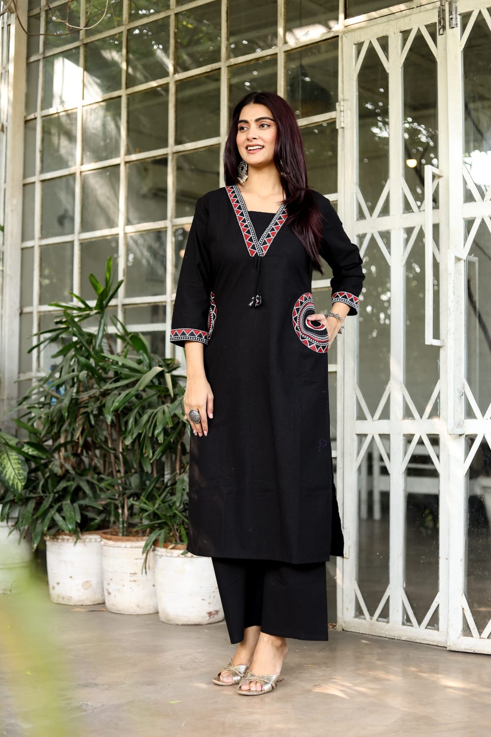 Women's Black Embroidered Cotton Kurta with Wide-Leg Pants