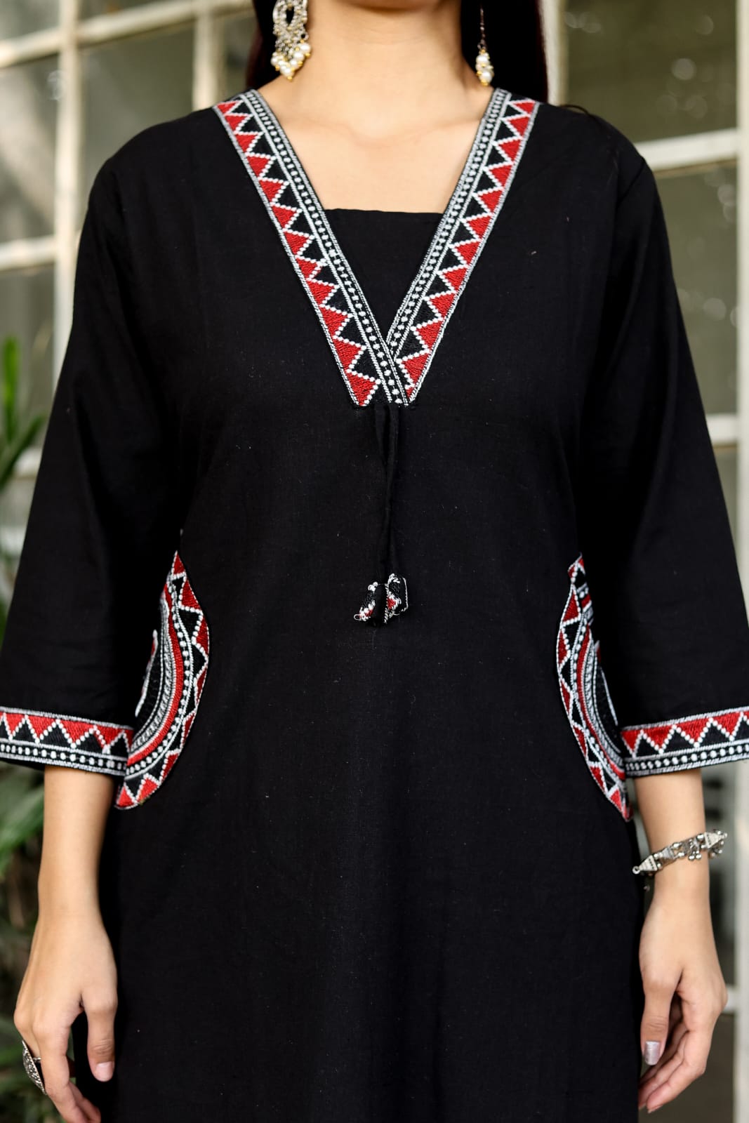 Women's Black Embroidered Cotton Kurta with Wide-Leg Pants