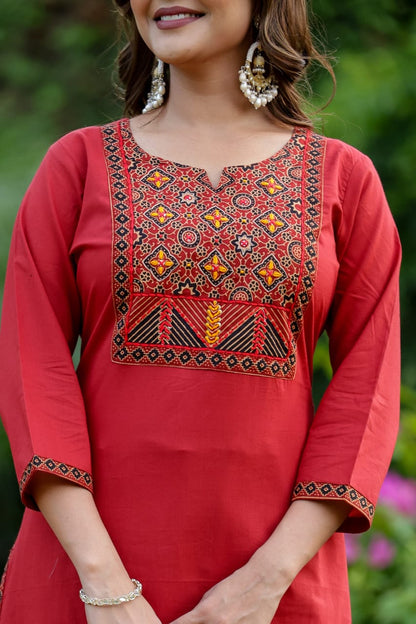 Ruaati Women Red Embroidered Kurta with Ethnic Yoke Design