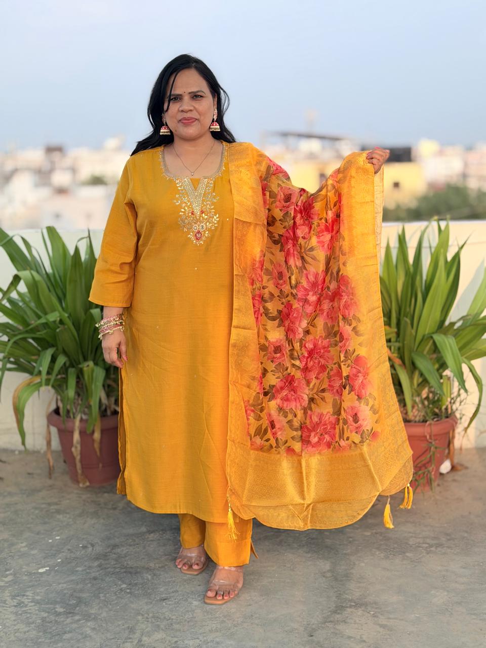 Premium Matka Silk Fabric Lining Attached Heavy Suit Set with Floral Banarasi Dupatta