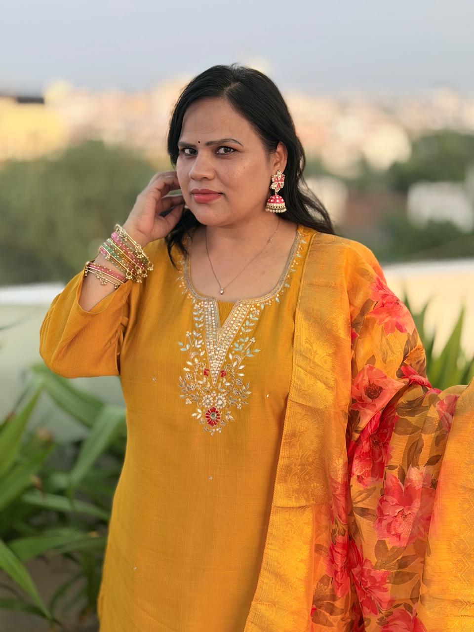 Premium Matka Silk Fabric Lining Attached Heavy Suit Set with Floral Banarasi Dupatta