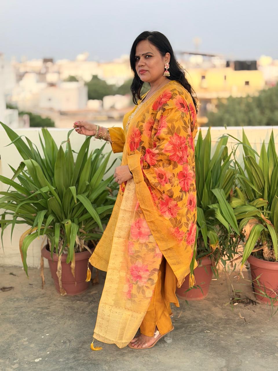 Premium Matka Silk Fabric Lining Attached Heavy Suit Set with Floral Banarasi Dupatta