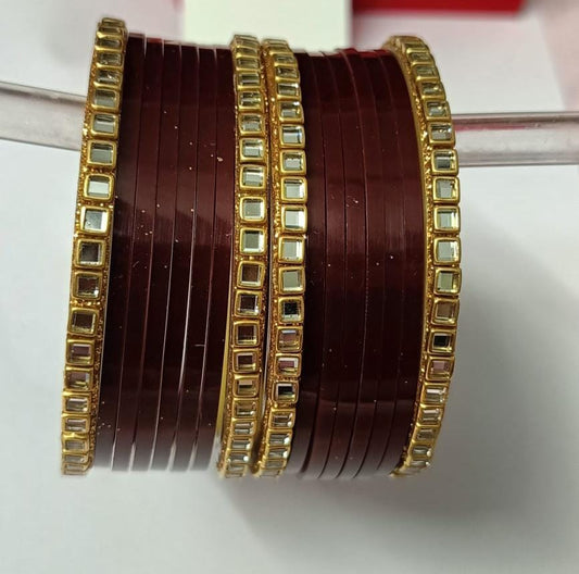 Premium & Beautiful Bridal Chooda for Ladies, Sizes:2.8,Metal: Plastic Plating, Rajasthani Chooda / Rajwadi Chooda / Rajasthani bangles.