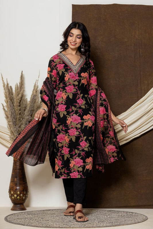 Soft Cotton Fabric and Luxury 3-Piece Hand worked Cotton Suit Set with Dupatta, Superior Quality Cotton Fabric with Supper Fitting Product.
